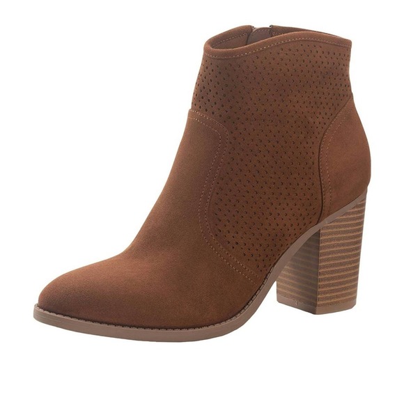 American Rag heeled suede boots NWT! - Picture 1 of 10